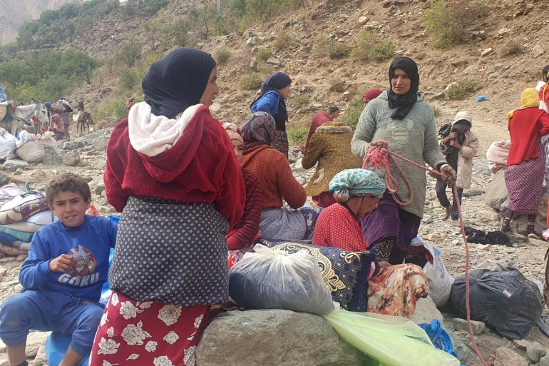 نساء قرية أمندار بإقليم الحوز بالمغرب شاركن بفعالية في توزيع ونقل المساعدات في الجبال