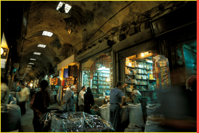 "السوق القديم في حلب"