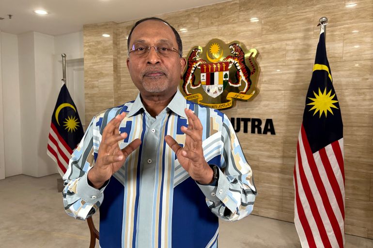 وزير الخارجية الماليزي زّمْبْري عبد القادر للجزيرة نت: يجب محاكمة إسرائيل بجرائم حرب