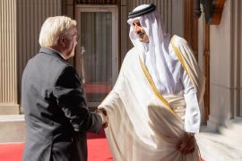 أمير قطر يؤكد على ضرورة وقف دائم لإطلاق النار في غزة (الصحافة القطرية)