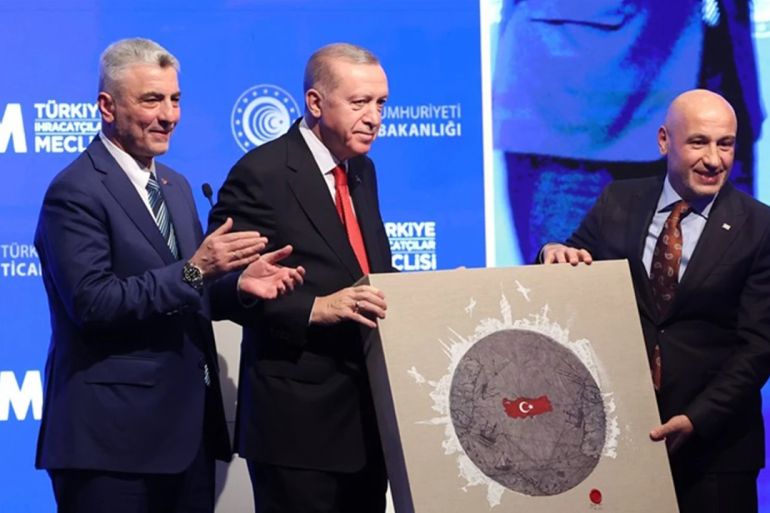حفل برنامج الإعلام عن أرقام الصادرات لعام 2023 المصدر الرئاسة التركية