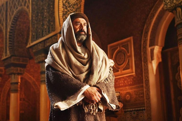الممثل المصري كريم عبد العزيز يؤدي دور البطولة في مسلسل "الحشاشين"