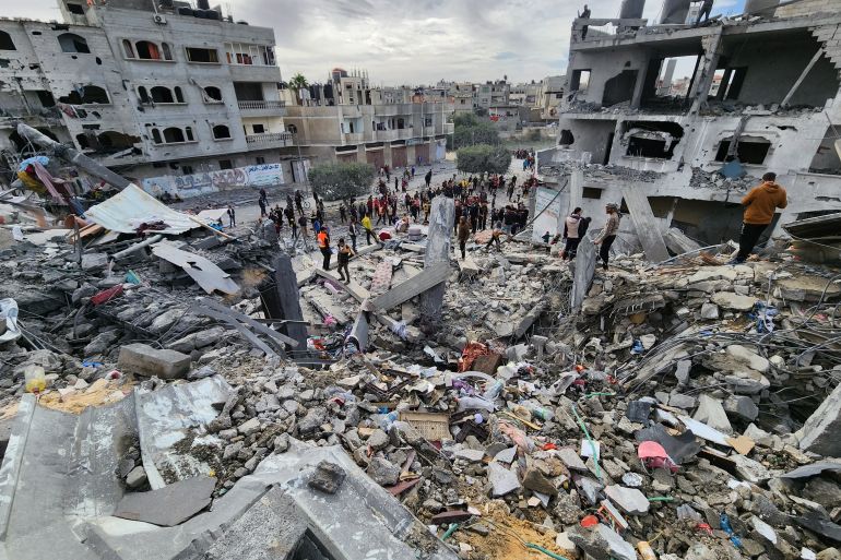 70% من مساكن غزة تعرضت للتدمير الكلي والجزئي ولم تعد صالحة للسكن-رائد موسى-رفح-الجزيرة نت