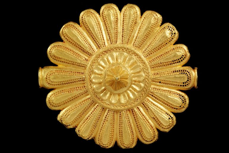 A view of a Cast gold badge, worn by the Asantehene's (king's) 'soul washer' as a badge of office, Asante, Ghana, before 1874, in this undated handout picture obtained by Reuters. The Trustees of the British Museum/Handout via REUTERS THIS IMAGE HAS BEEN SUPPLIED BY A THIRD PARTY. NOT FOR COMMERCIAL USE