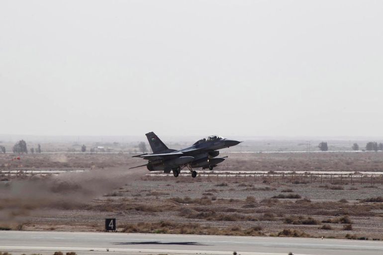 A Royal Jordanian Air Force plane takes off from an air base to strike the Islamic state in the Syrian city of Raqqa February 5, 2015. According to the Jordanian government, consecutive airstrikes were launched to demolish strongholds and holes of the terror organisation Daesh. The aircraft attacked positions that include training centres belonging to the terror organisation as well as ammunition warehouses. All the targets that were attacked were destroyed and that the aircrafts returned to their bases safely. REUTERS/Petra News Agency (JORDAN - Tags: POLITICS CONFLICT MILITARY)