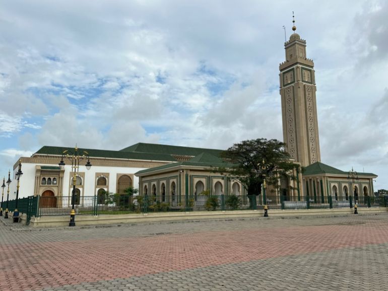 مسجد محمد السادس بكوناكري